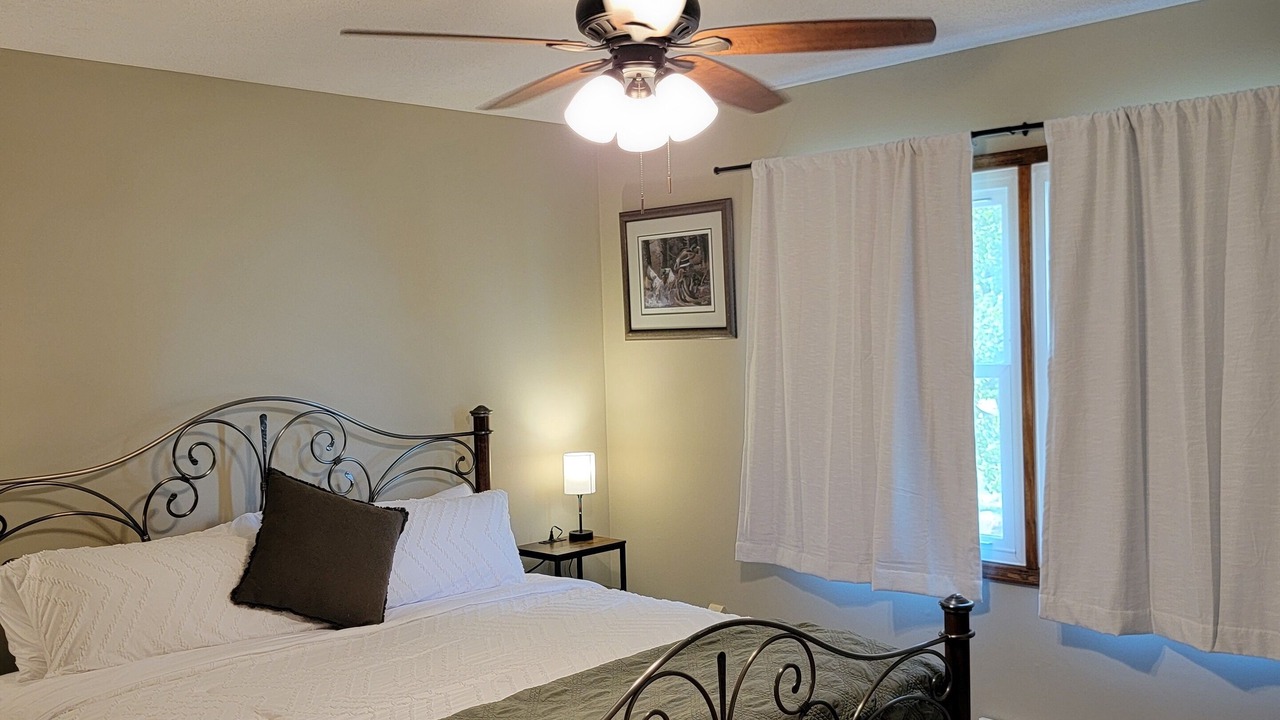 Photo of Bedroom in Dundas