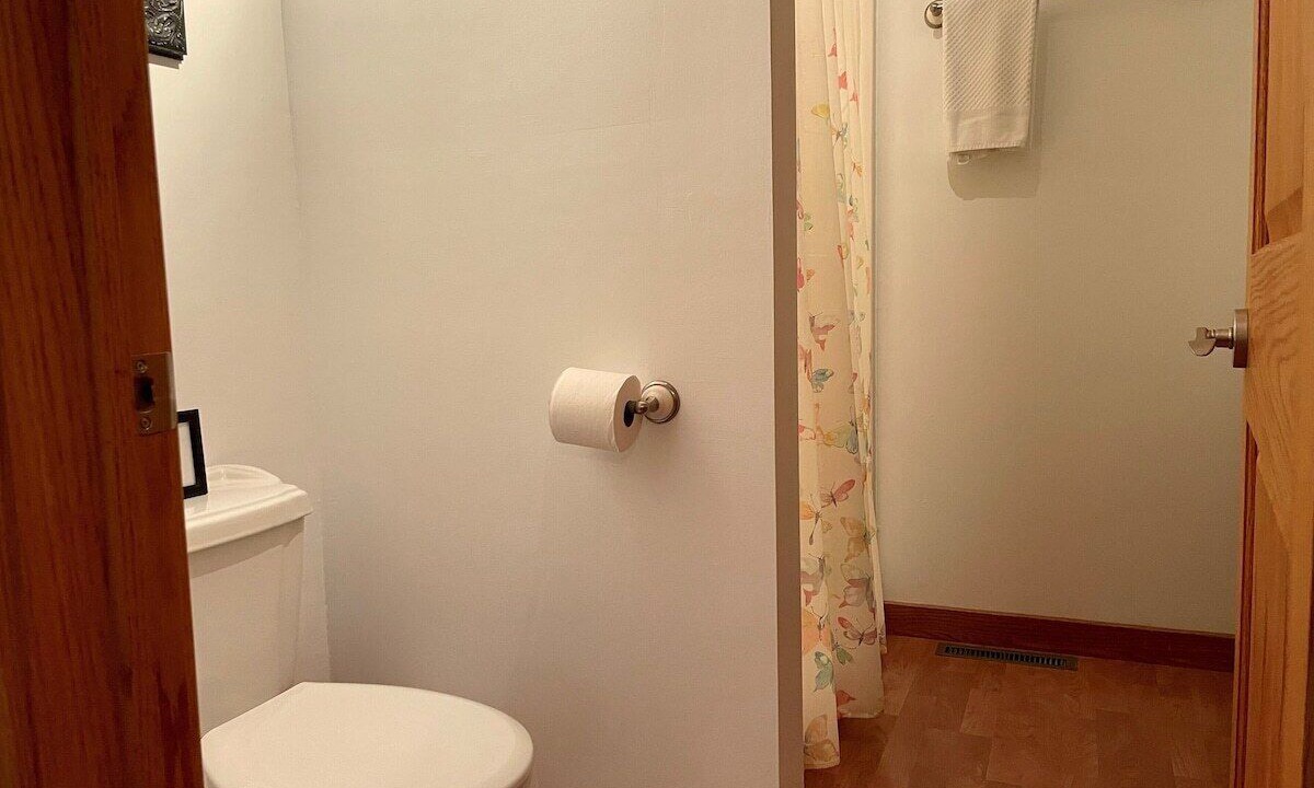 Photo of Bathroom in Cobden