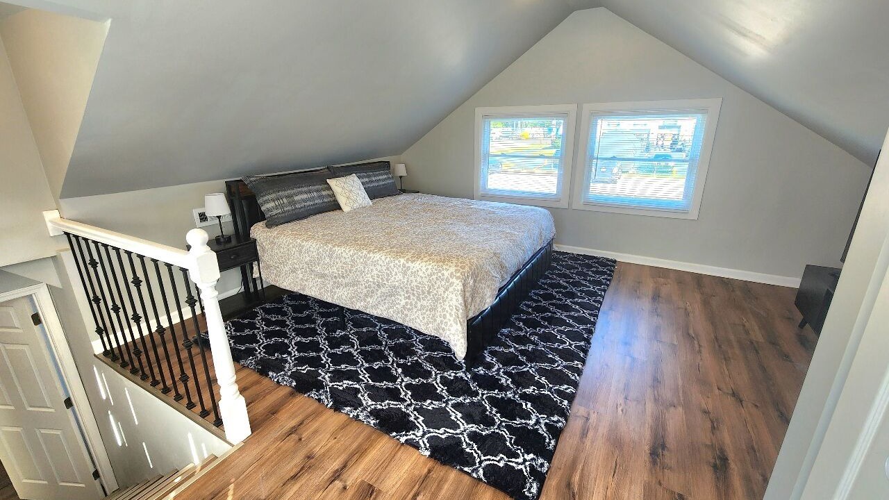 Photo of Bedroom in Crestwood