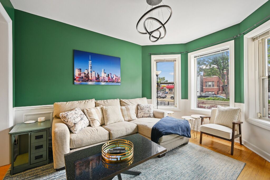 Photo of Livingroom in Lakeview