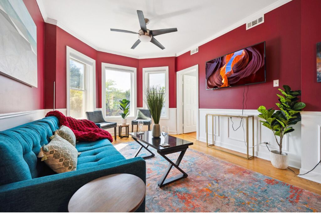 Photo of Livingroom in Lakeview