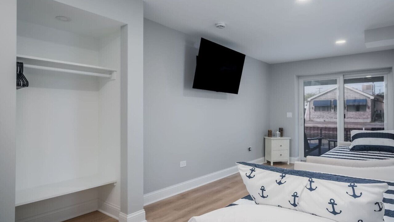 Photo of Bedroom in Fox Lake