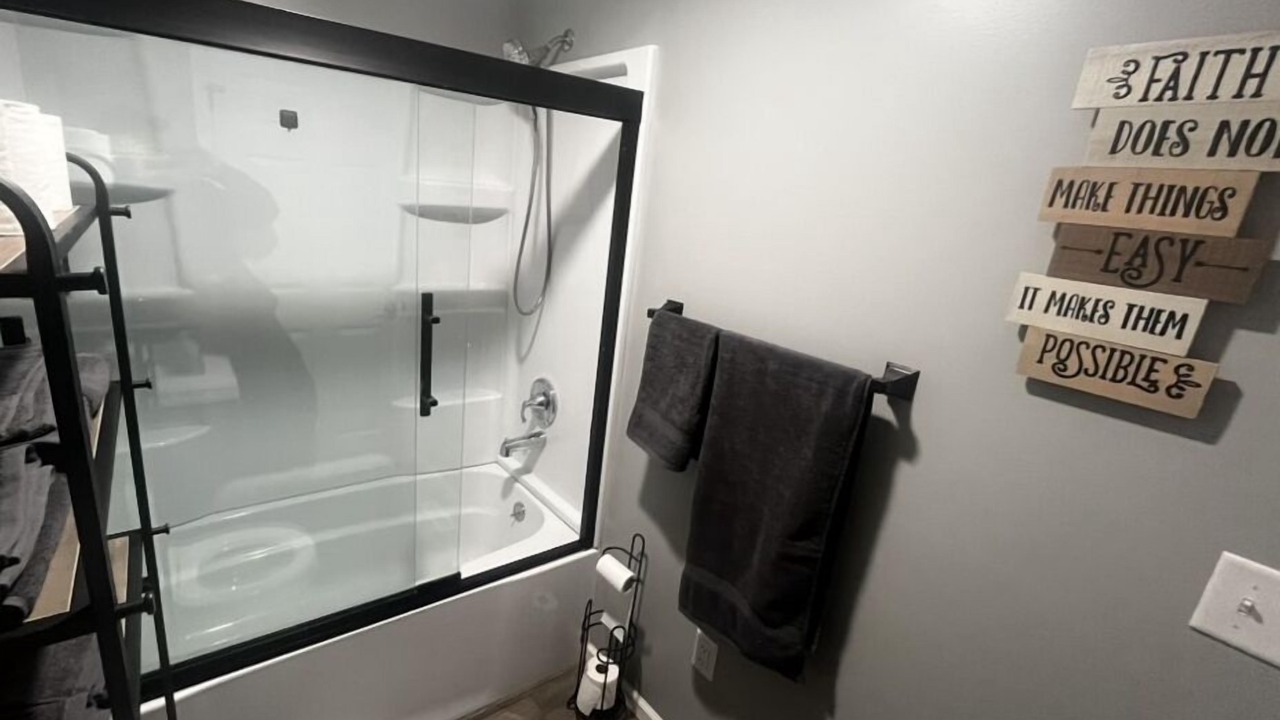 Photo of Bathroom in Iuka