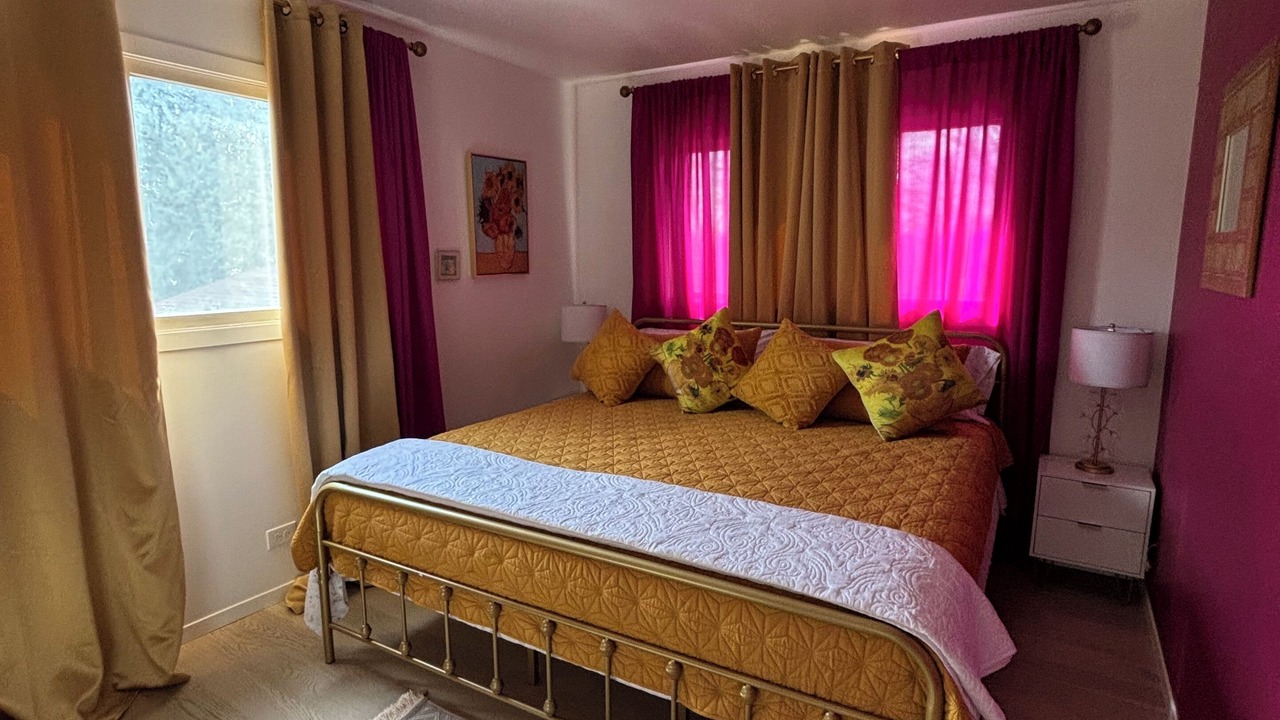 Photo of Bedroom in Wood Dale
