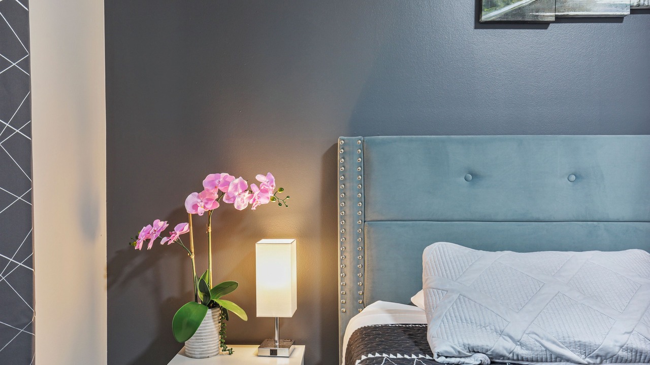Photo of Bedroom in Elmhurst