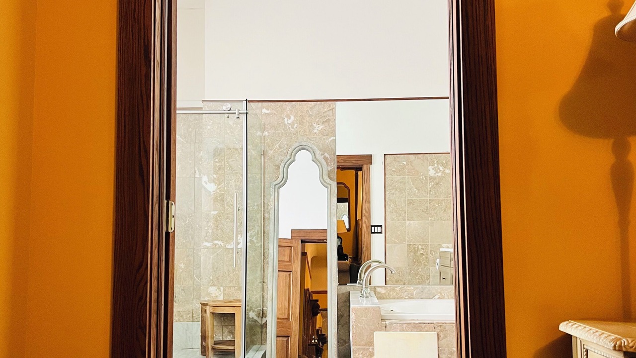 Photo of Bathroom in Oak Park