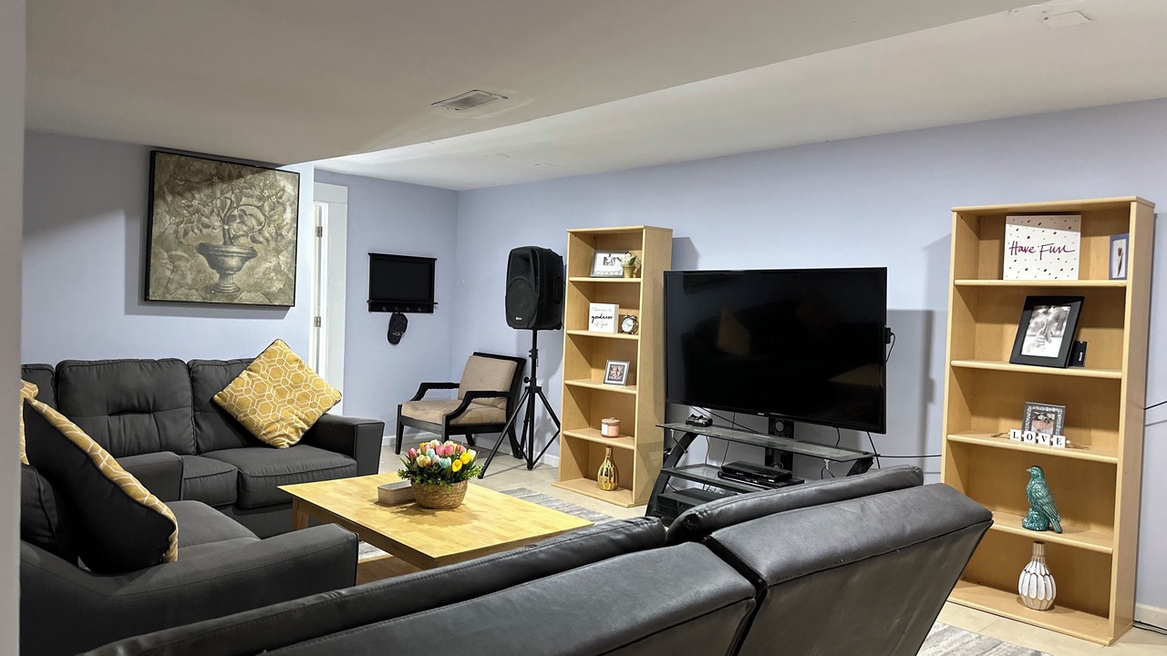 Photo of Livingroom in St. Charles