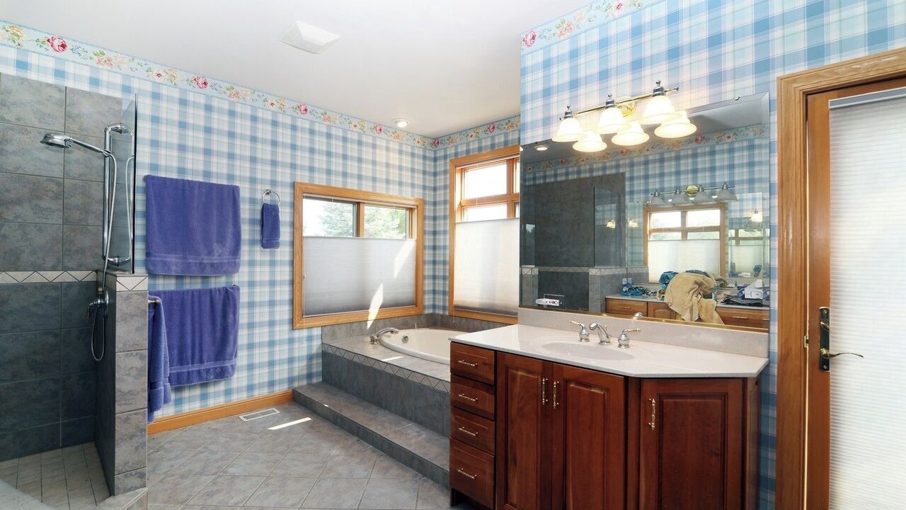 Photo of Bathroom in Marengo