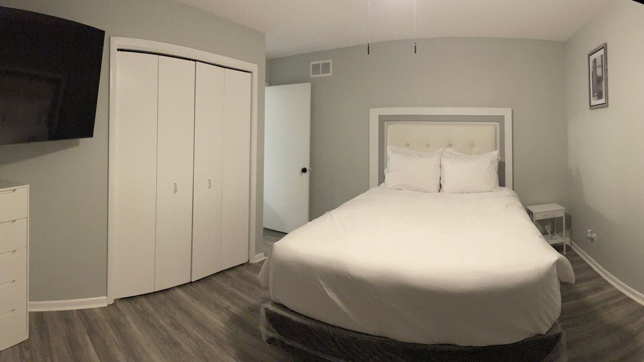 Photo of Bedroom in Lansing