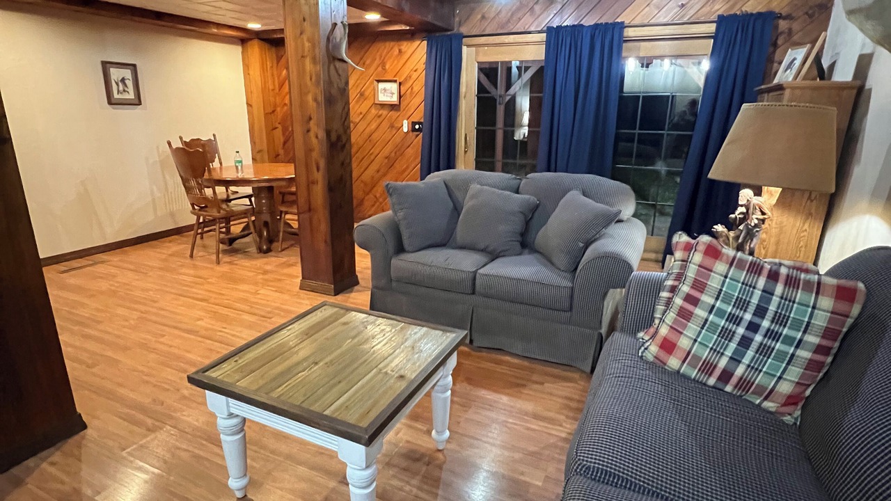 Photo of Livingroom in Christopher