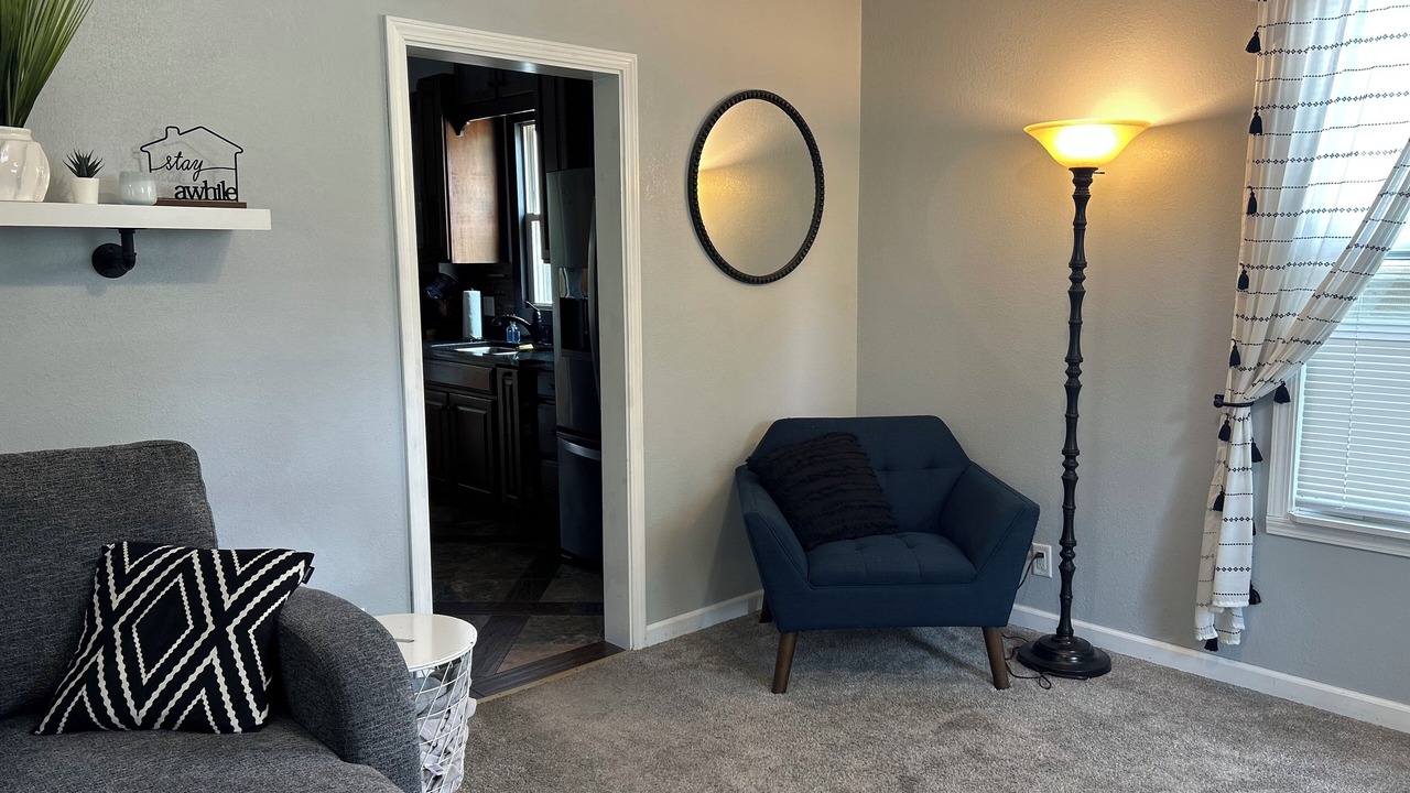 Photo of Livingroom in Eureka