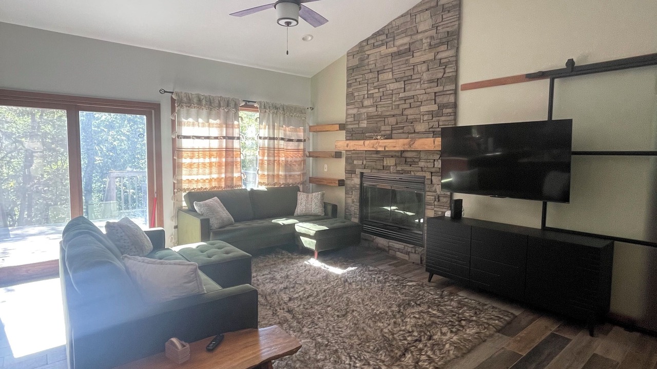 Photo of Livingroom in Putnam
