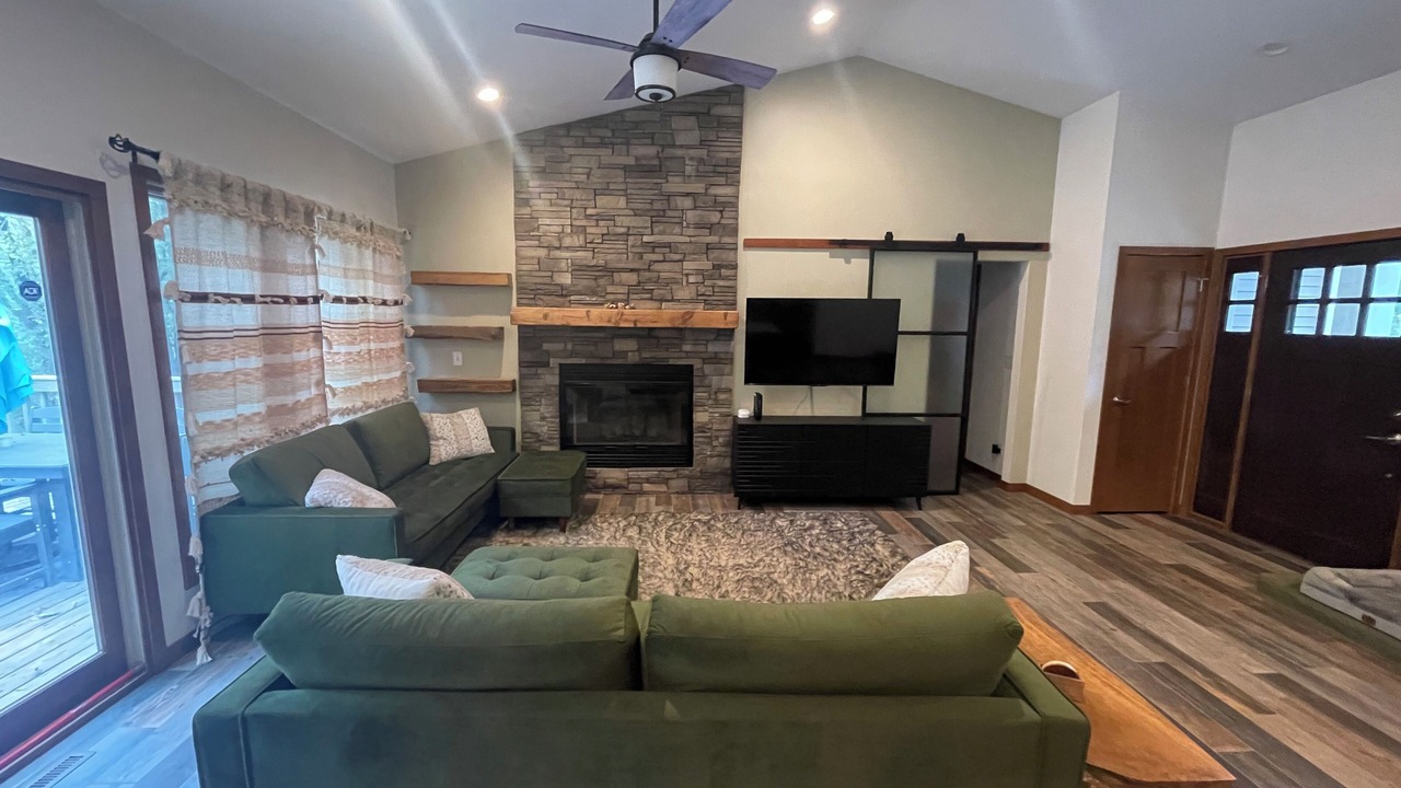 Photo of Livingroom in Putnam