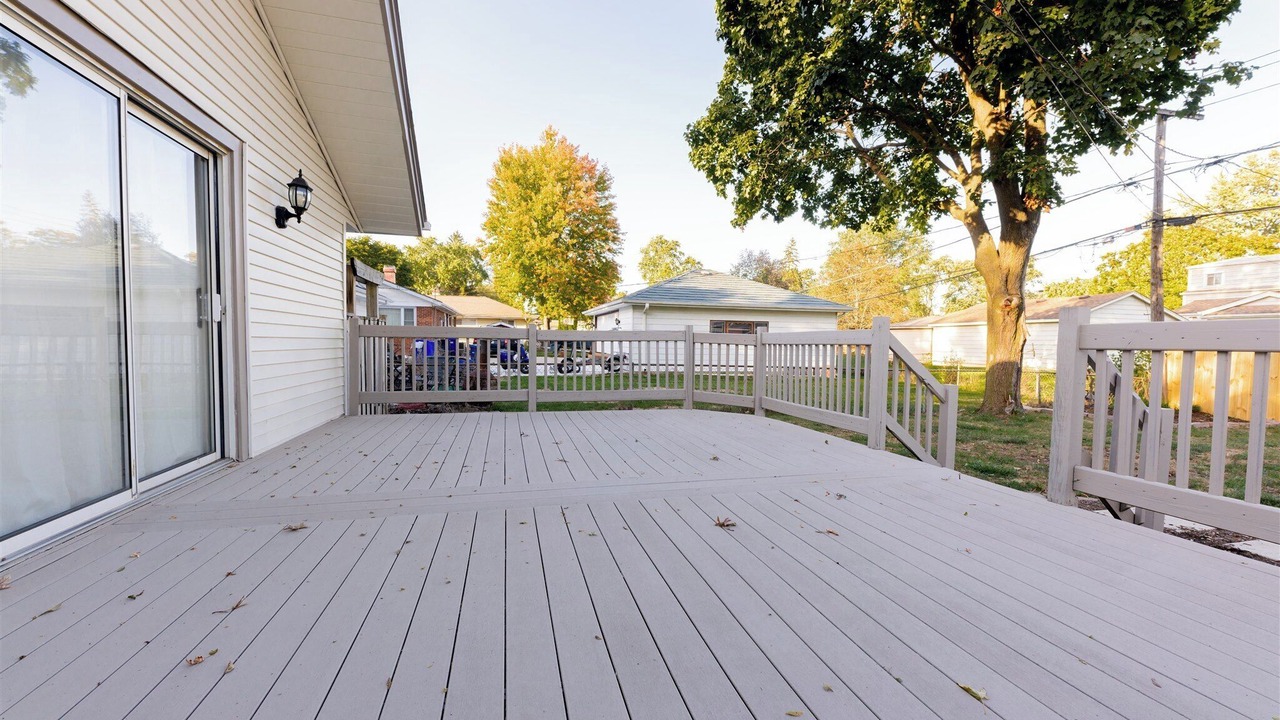 Photo of Patio Balcony in Wheaton