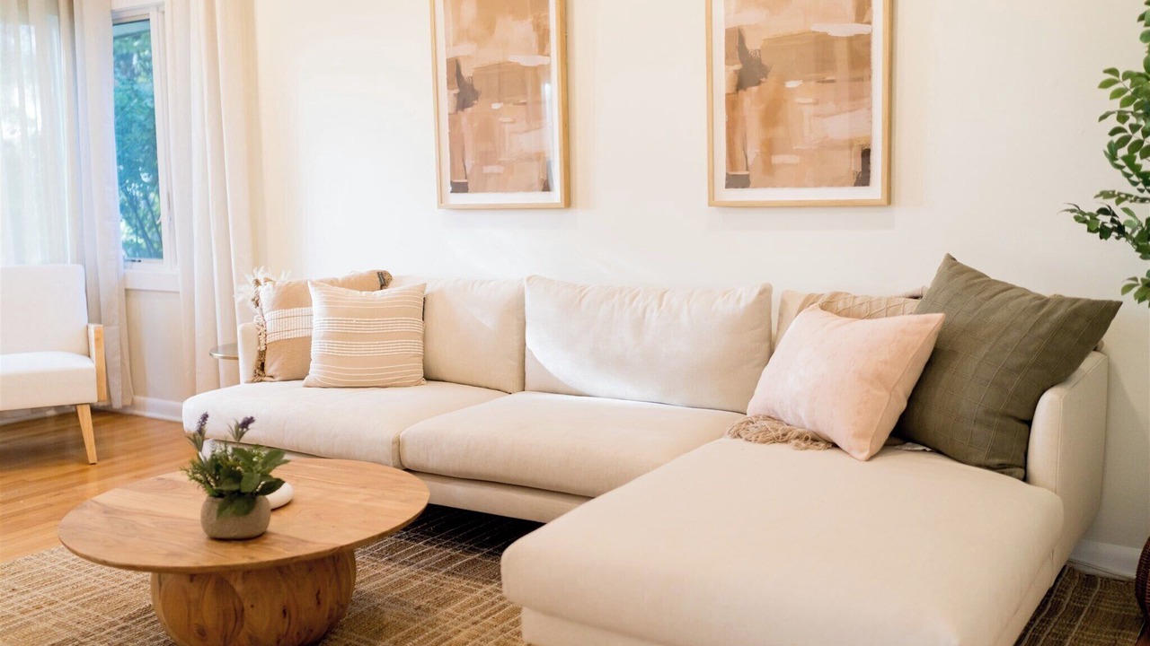 Photo of Livingroom in Wheaton