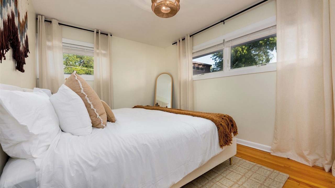 Photo of Bedroom in Wheaton
