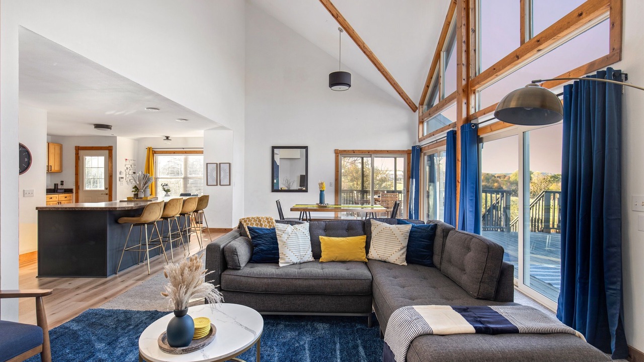 Photo of Livingroom in Galena
