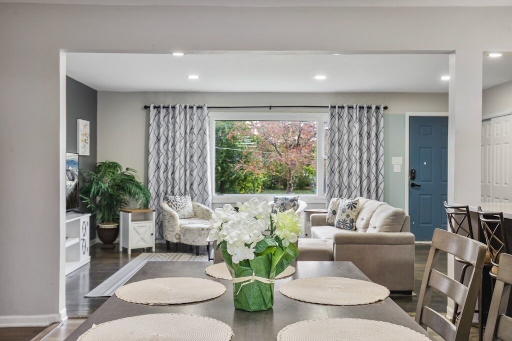 Photo of Livingroom in Wheaton