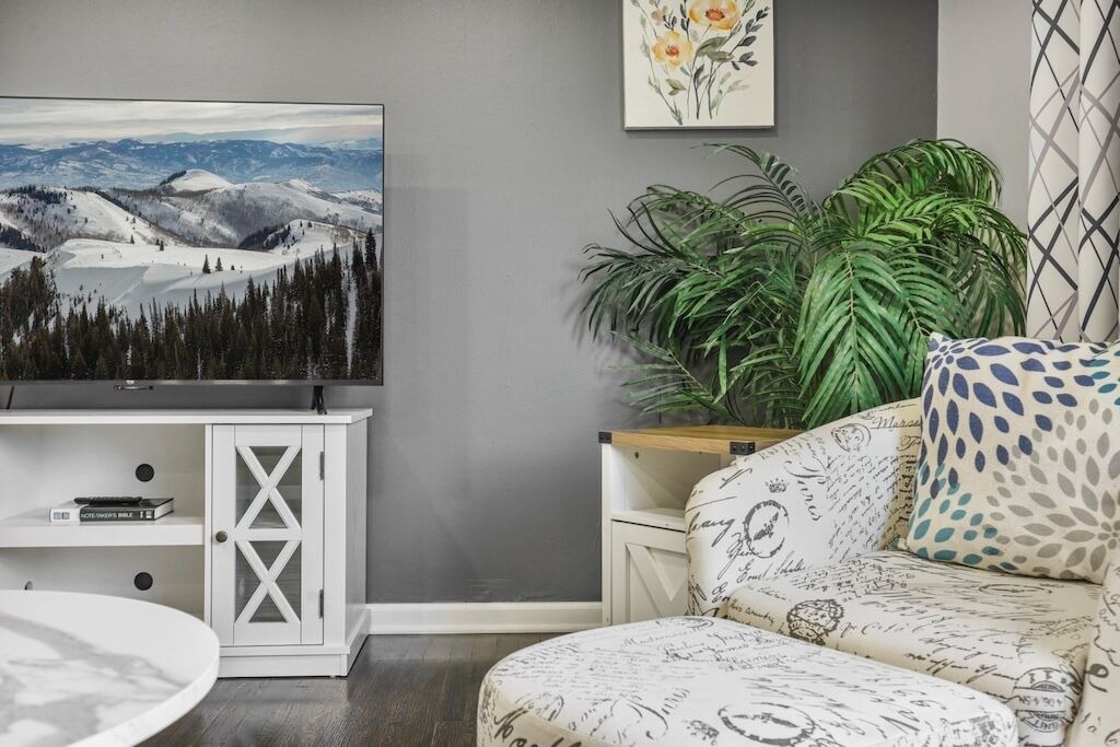 Photo of Livingroom in Wheaton
