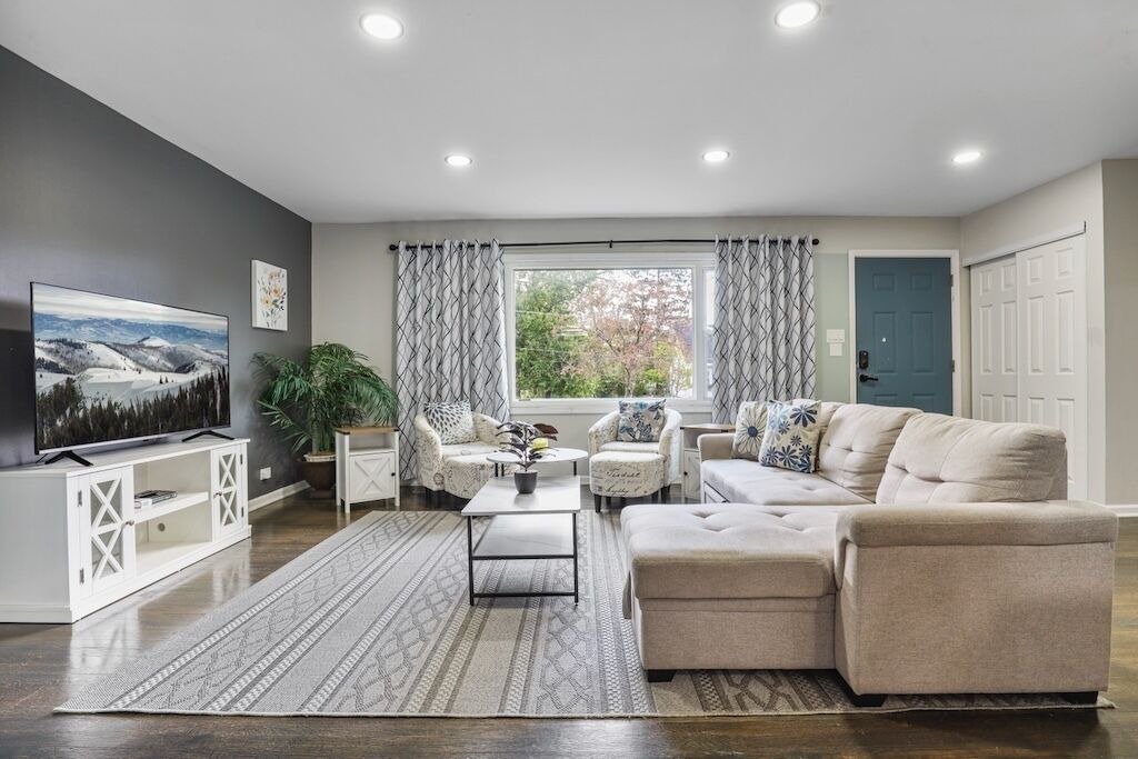 Photo of Livingroom in Wheaton