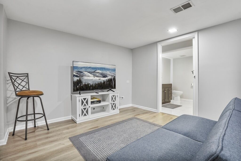 Photo of Livingroom in Wheaton