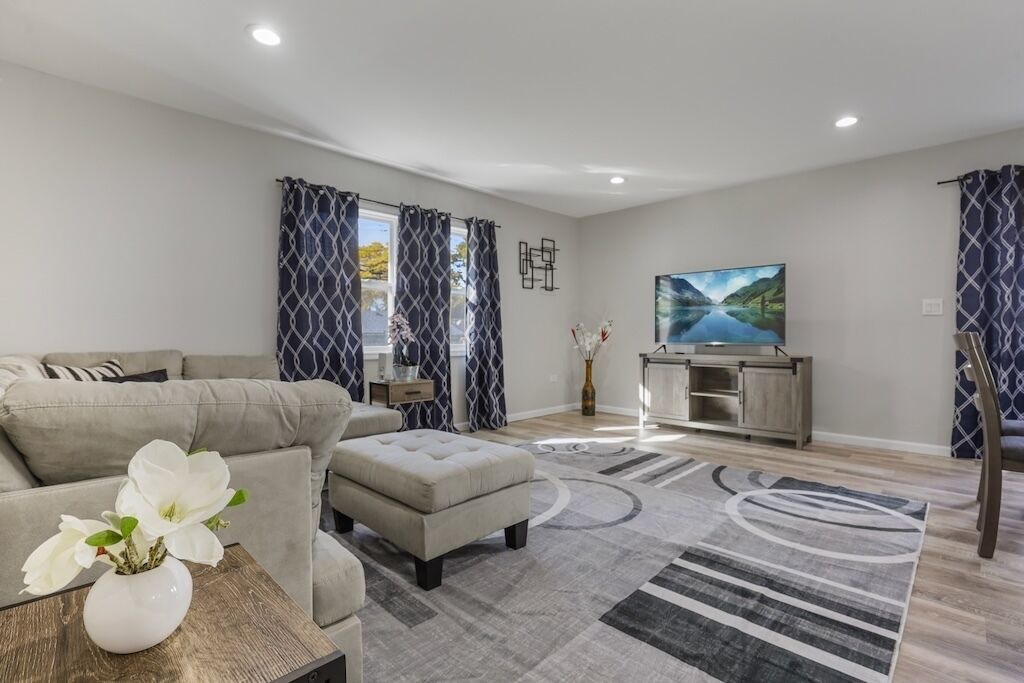 Photo of Livingroom in Bolingbrook