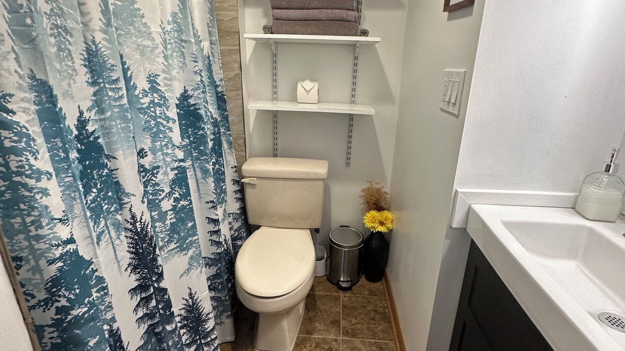 Photo of Bathroom in Cragin