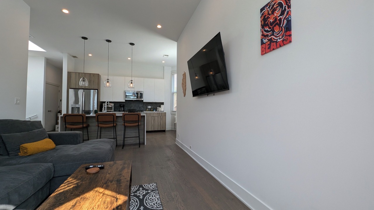 Photo of Livingroom in Roscoe Village