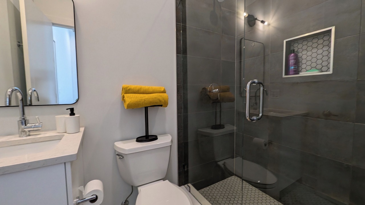 Photo of Bathroom in Roscoe Village
