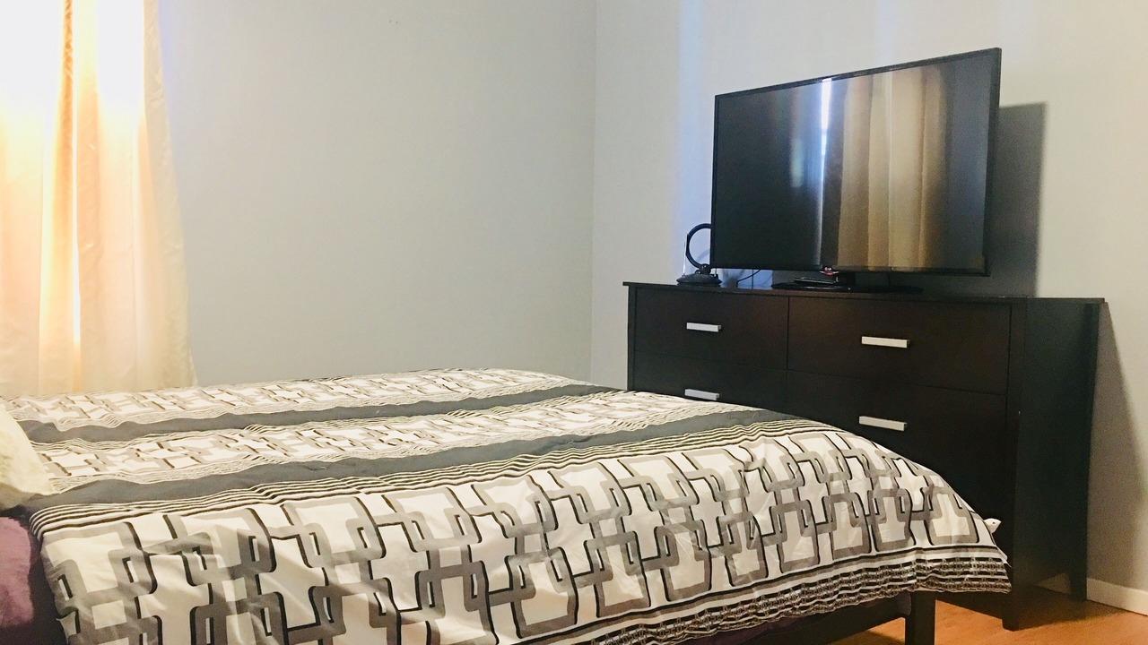 Photo of Bedroom in Edgewater