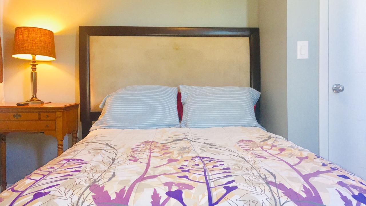 Photo of Bedroom in Edgewater