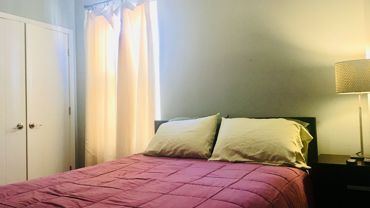 Photo of Bedroom in Edgewater