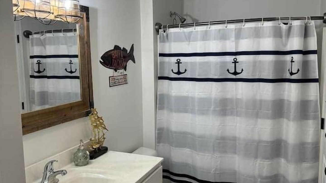 Photo of Bathroom in Holcomb