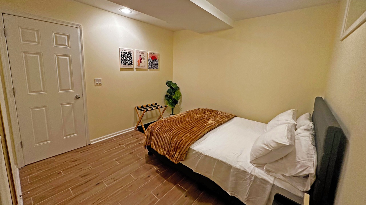 Photo of Bedroom in Noble Square