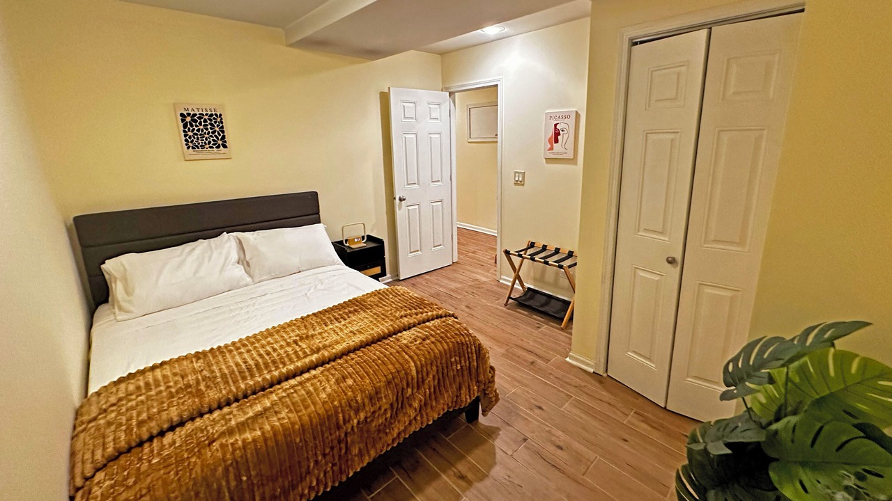 Photo of Bedroom in Noble Square