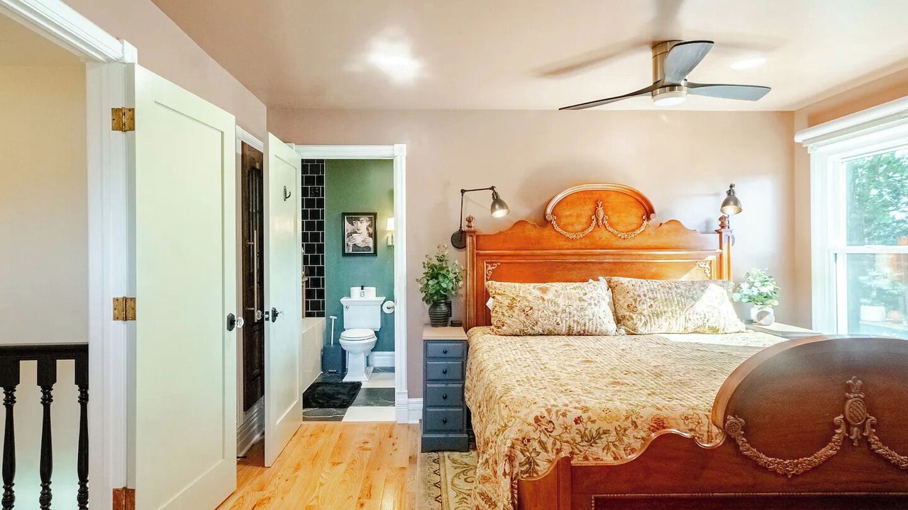 Photo of Bedroom in Grayslake