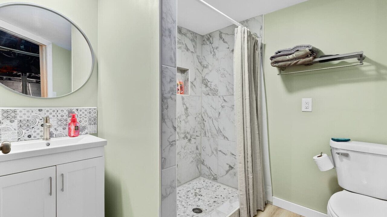 Photo of Bathroom in Pekin