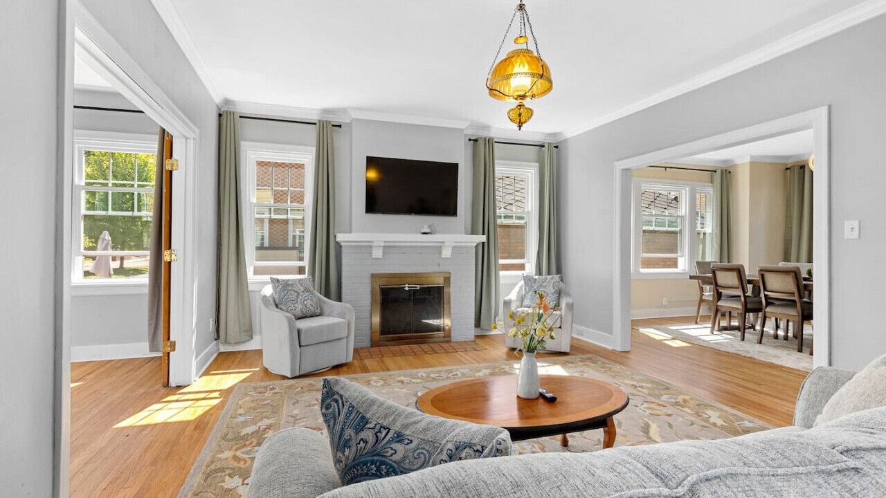 Photo of Livingroom in Pekin