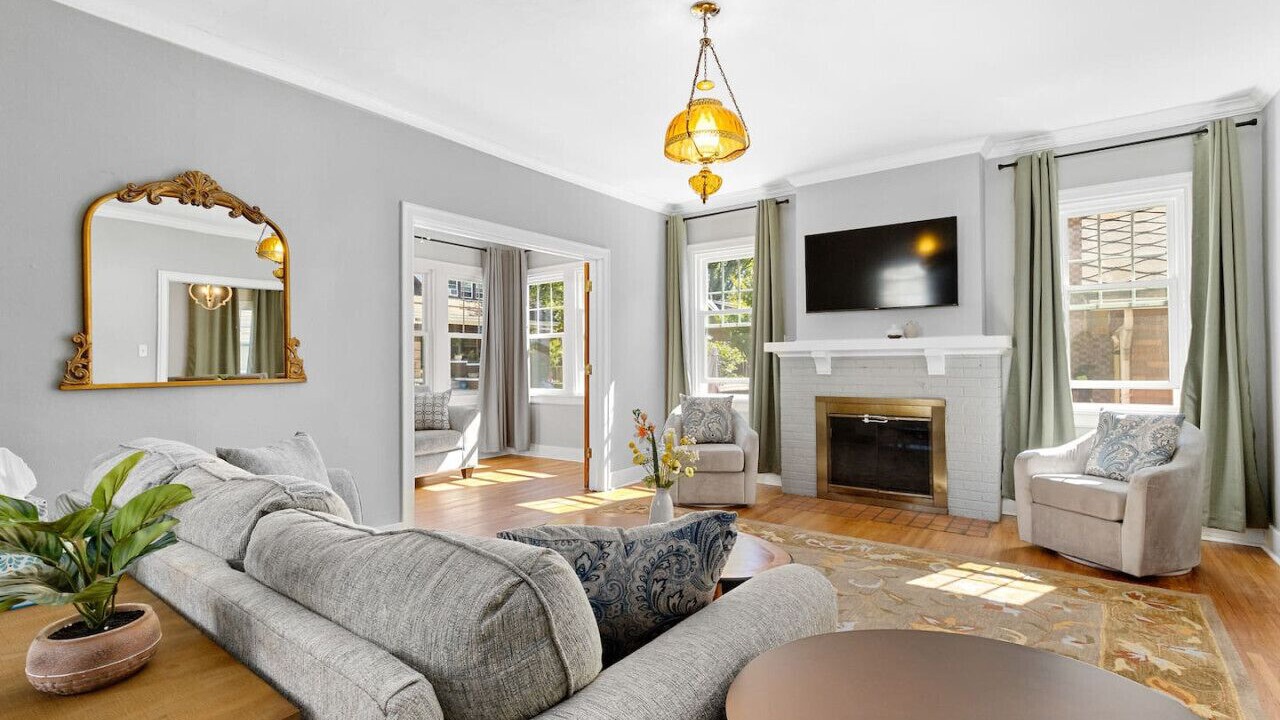 Photo of Livingroom in Pekin