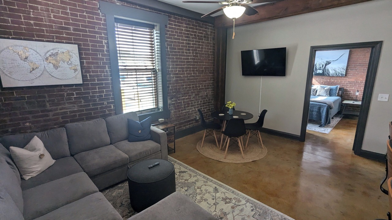 Photo of Livingroom in Belleville