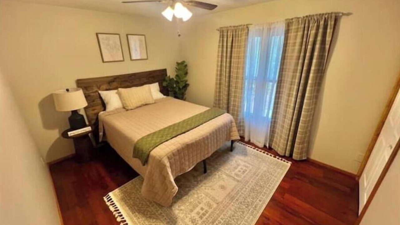 Photo of Bedroom in Dixon