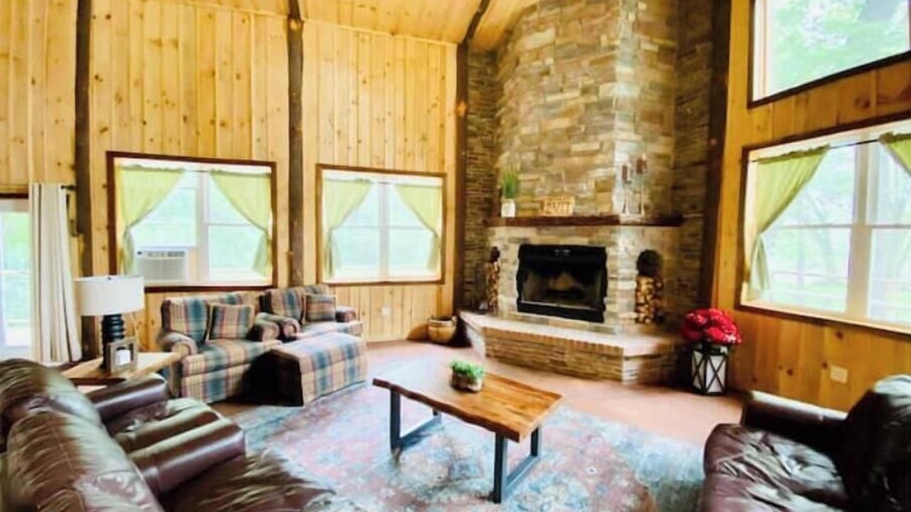 Photo of Bedroom in Dixon