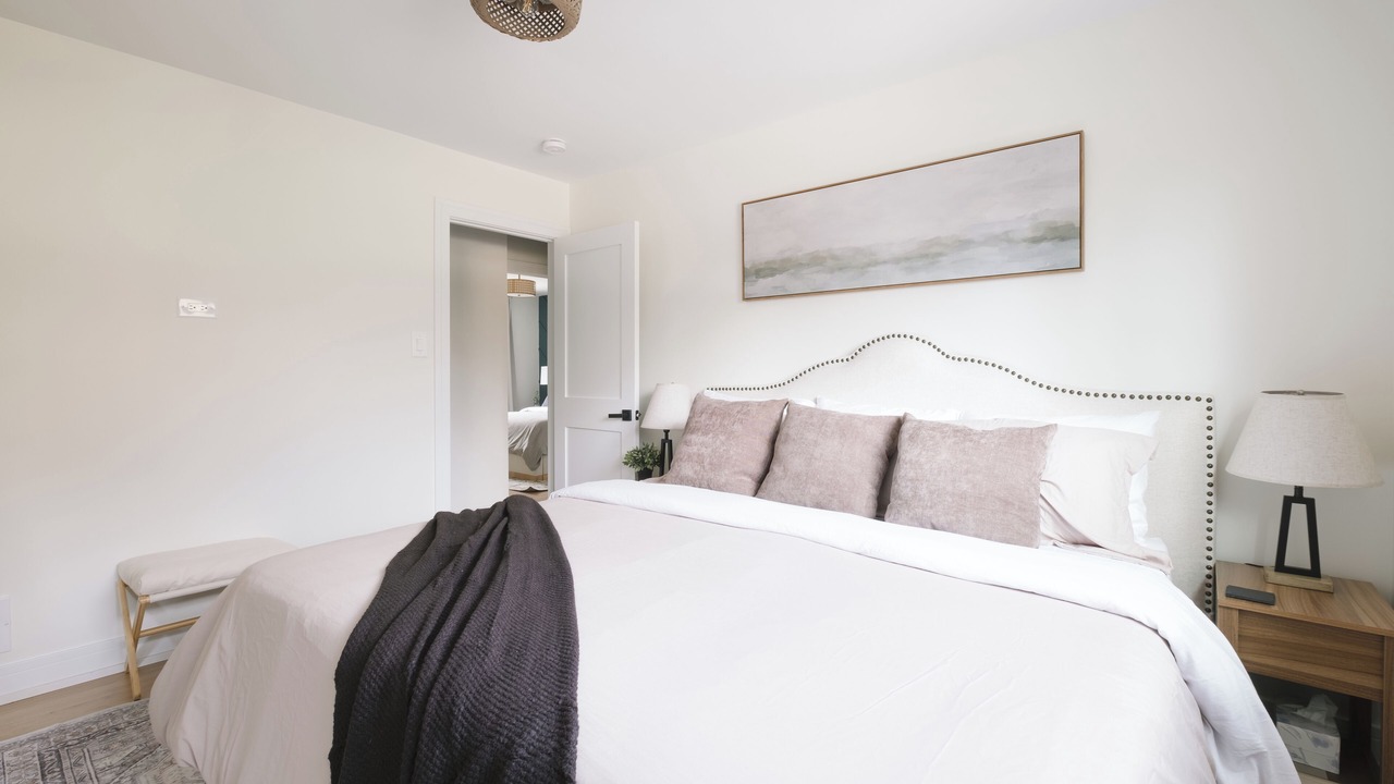 Photo of Bedroom in Homewood