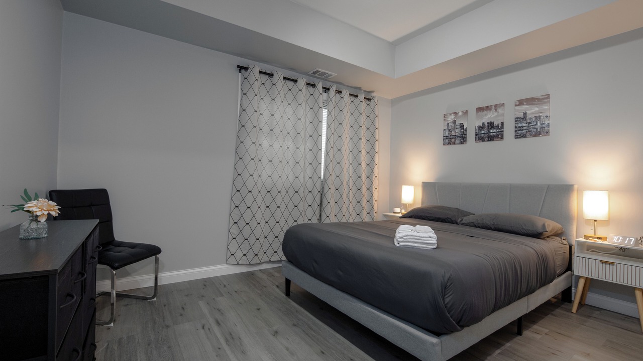 Photo of Bedroom in Lower West Side
