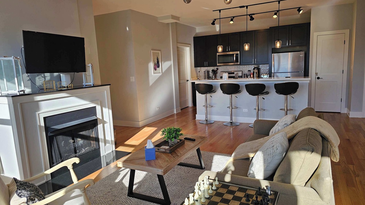 Photo of Livingroom in Lower West Side