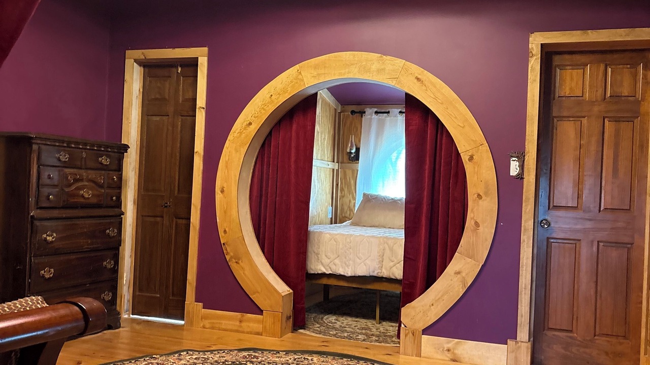 Photo of Bedroom in Nauvoo