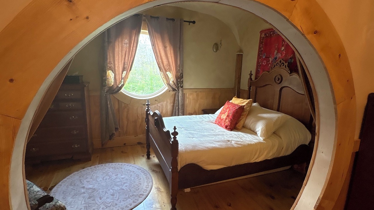 Photo of Bedroom in Nauvoo
