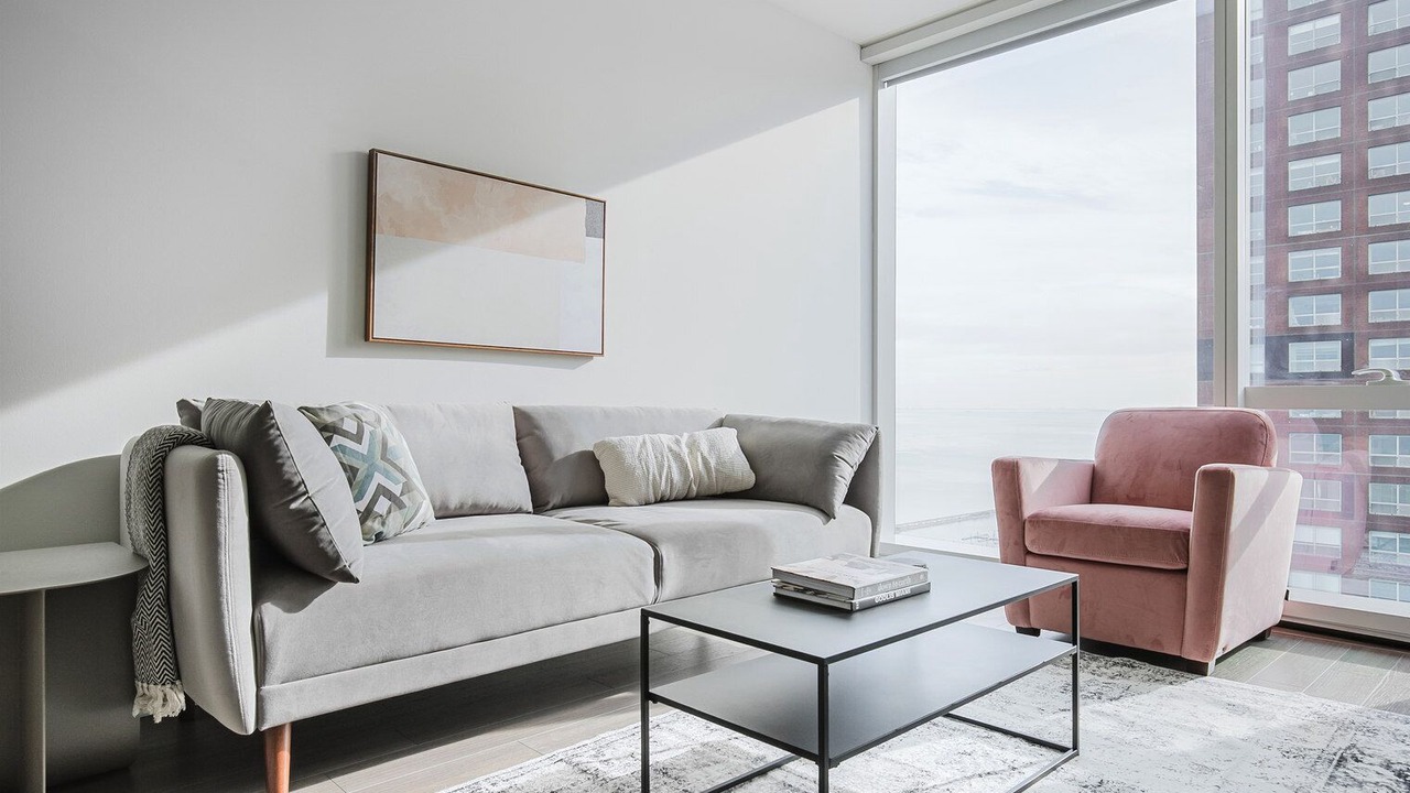 Photo of Livingroom in Streeterville