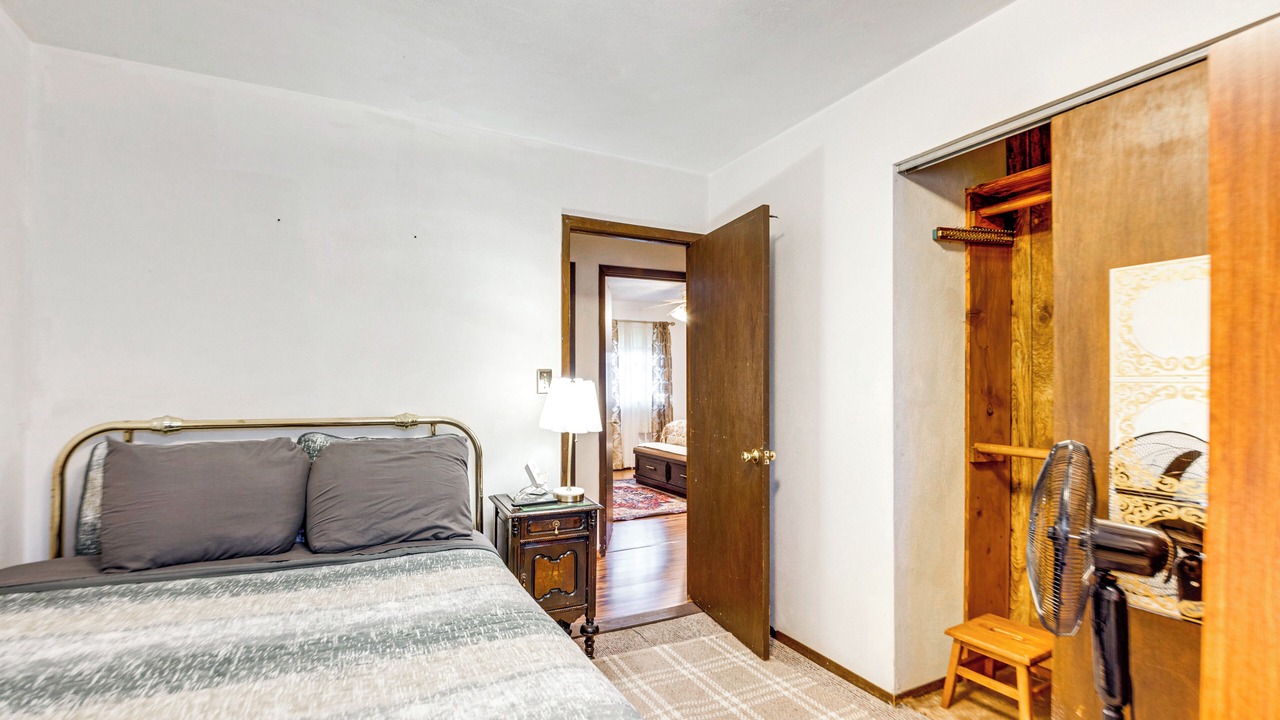 Photo of Bedroom in Belleville