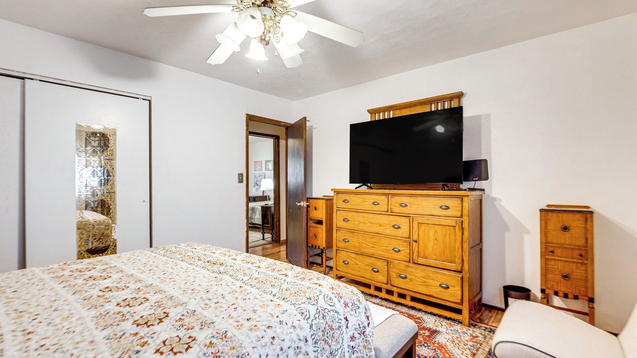 Photo of Bedroom in Belleville